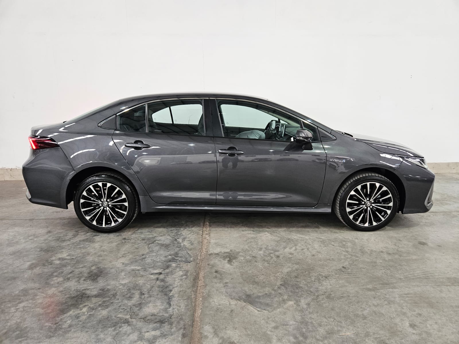 TOYOTA COROLLA SEG HEV 1.8 eCVT L/25