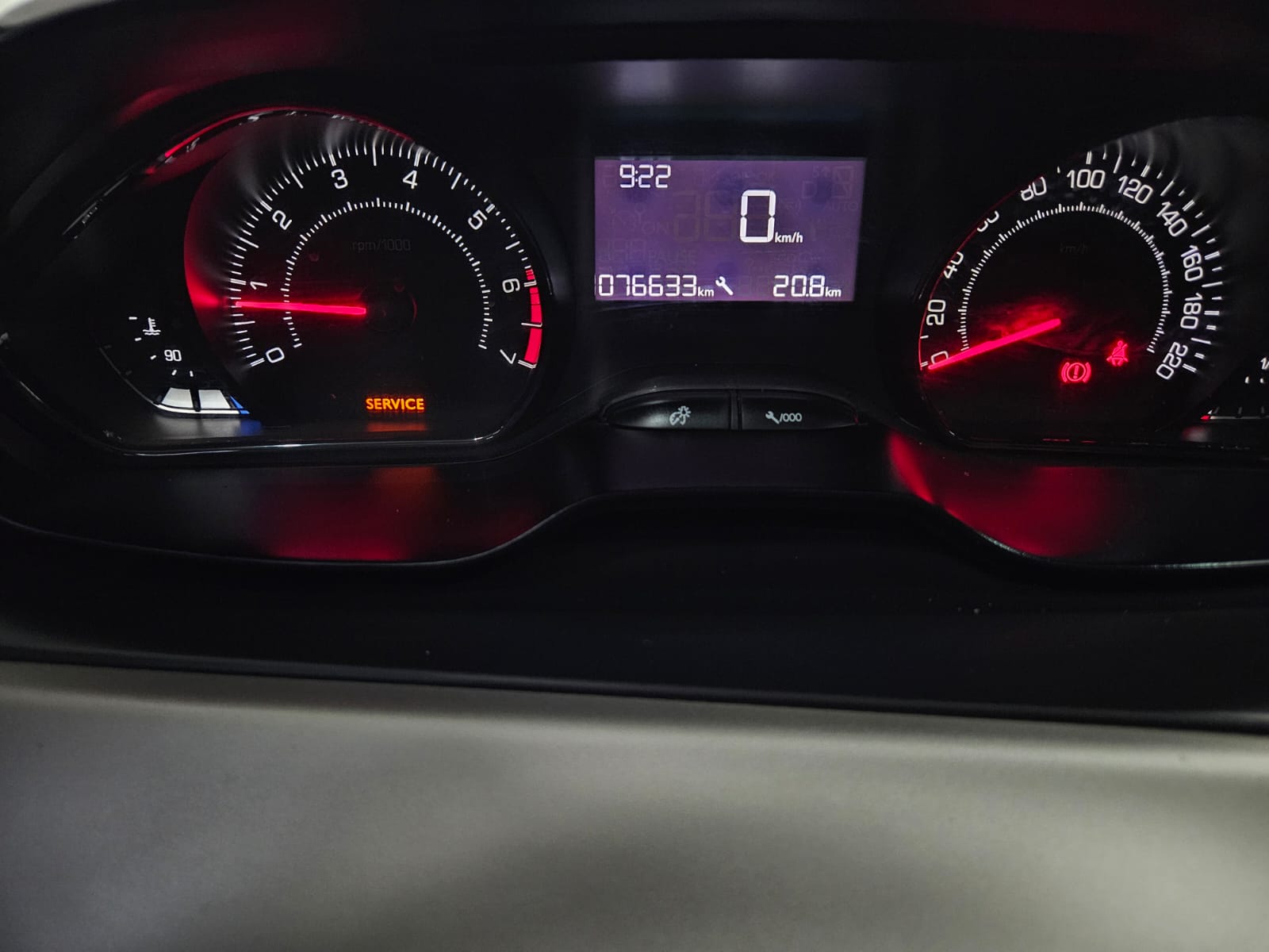 PEUGEOT 2008 ALLURE 1.6N