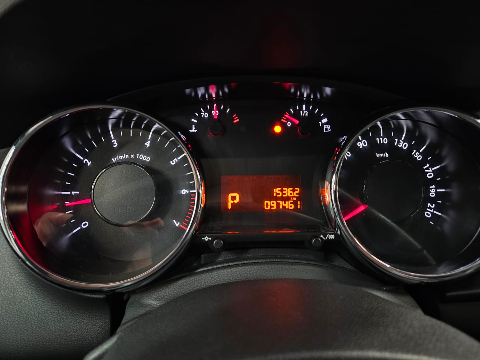 PEUGEOT 3008 ALLURE TIPTRONIC