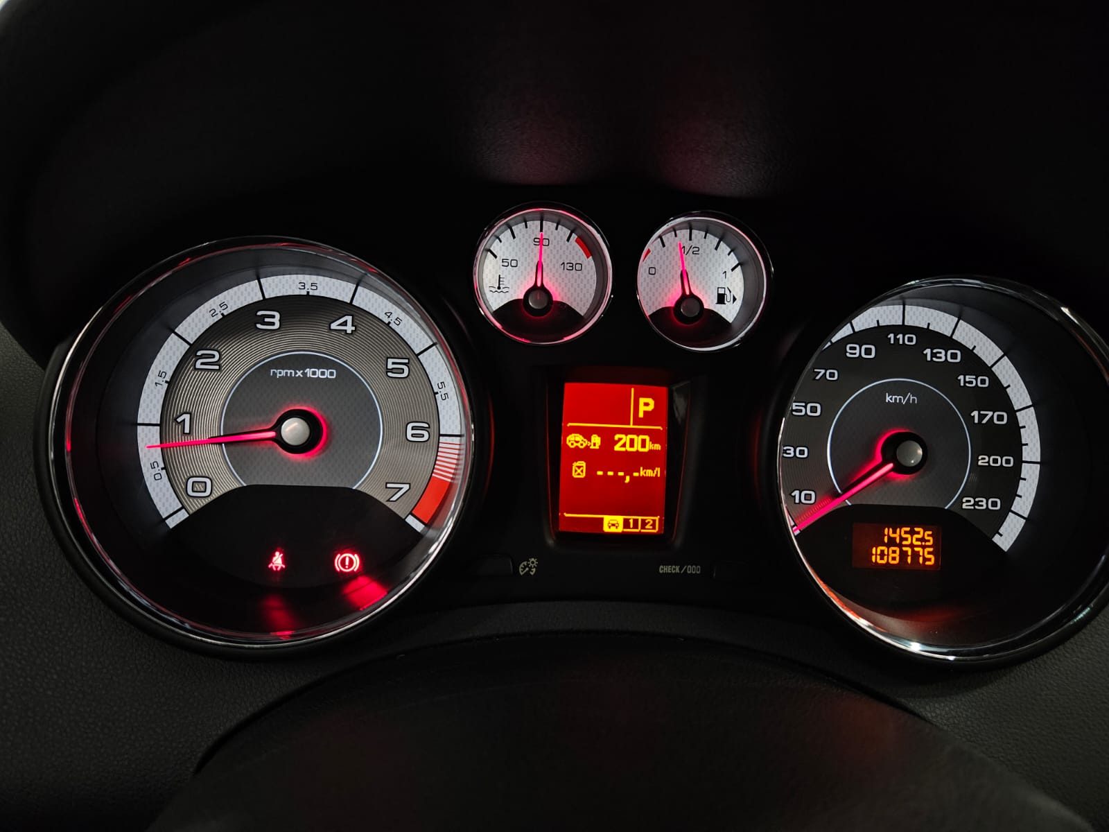 PEUGEOT 408 FELINE THP TIPTRONIC