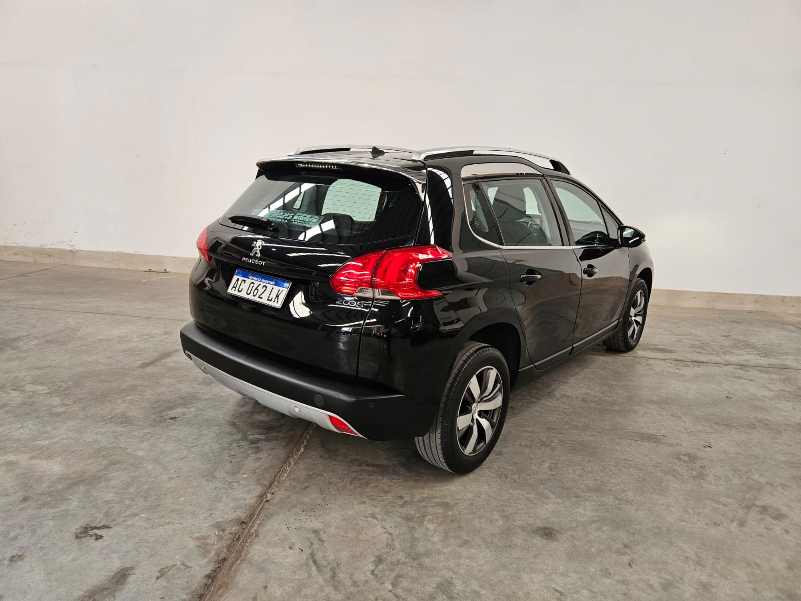 PEUGEOT 2008 FELINE 1.6N