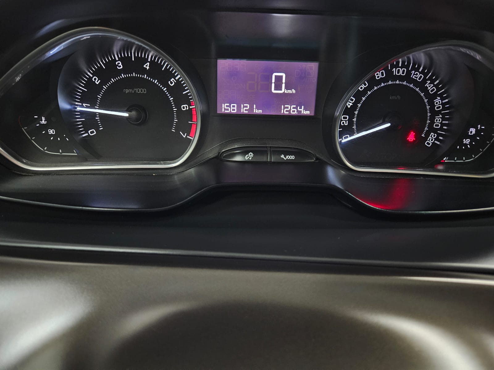 PEUGEOT 2008 FELINE 1.6N