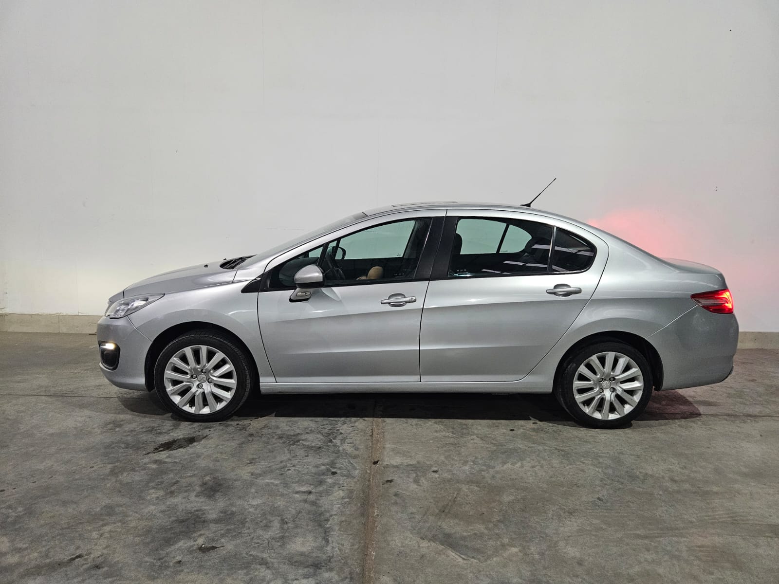 PEUGEOT 408 ALLURE PLUS THP