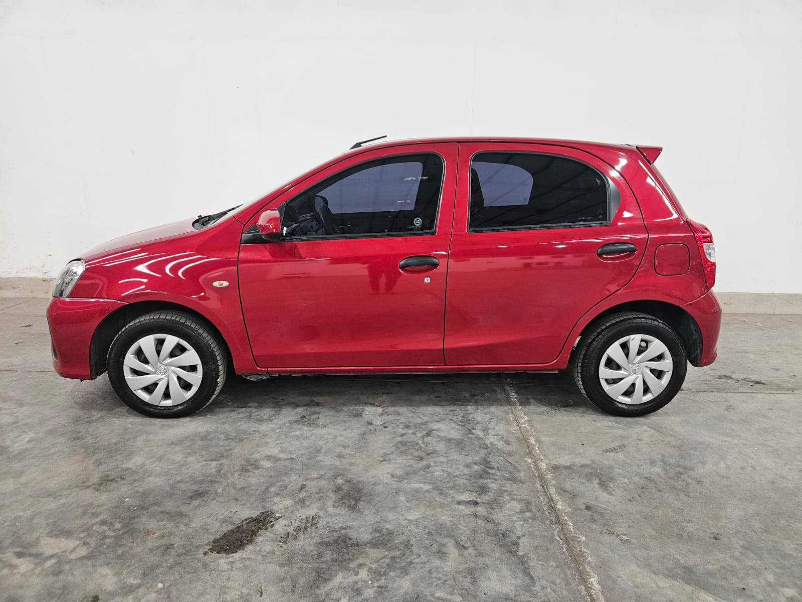 TOYOTA ETIOS X 1.5 6M/T - 5P