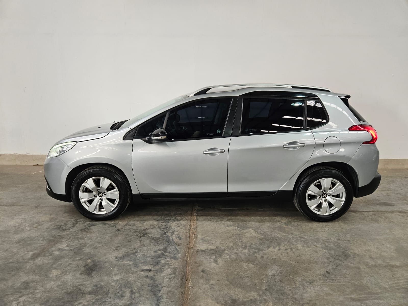 PEUGEOT 2008 ALLURE 1.6N