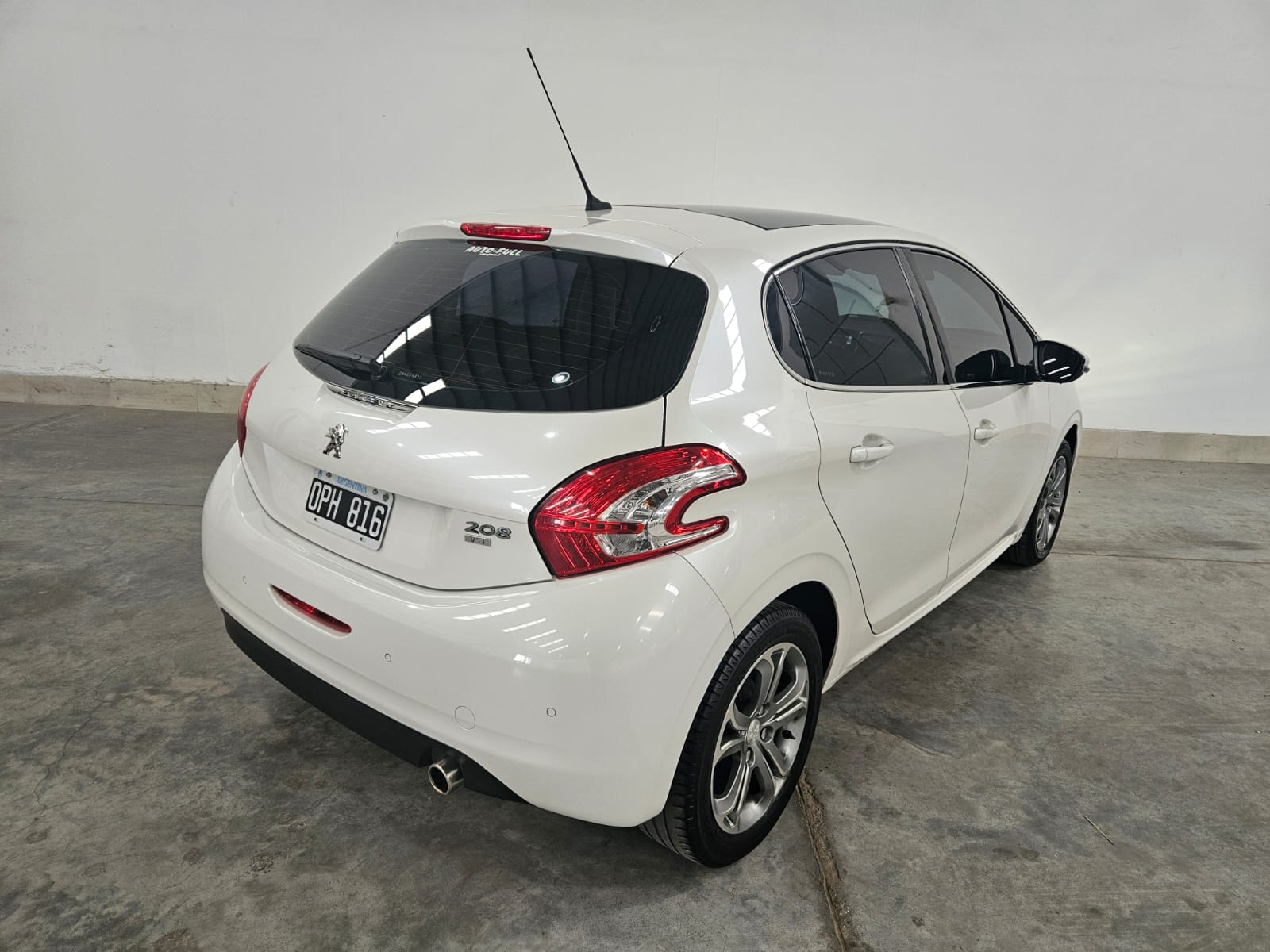 PEUGEOT 208 FELINE 1.6N PACK CUIR
