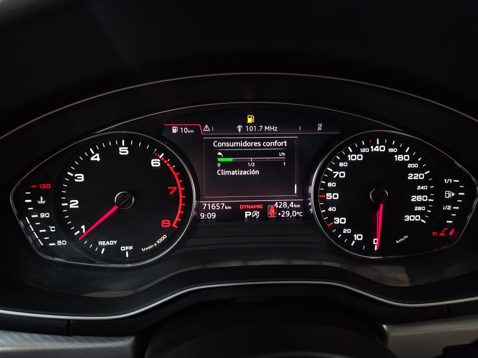 AUDI A4 2.0T FSI