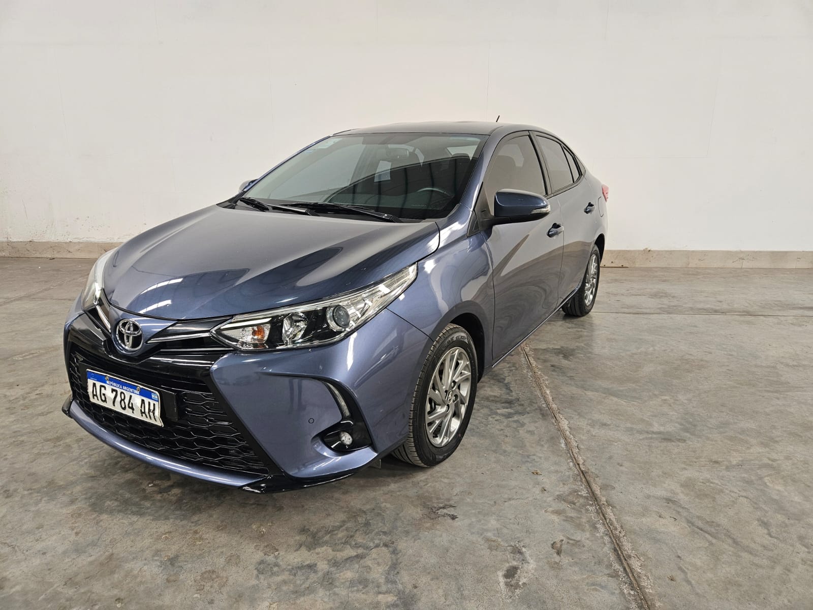 TOYOTA YARIS XLS 1.5 6M/T - 4P