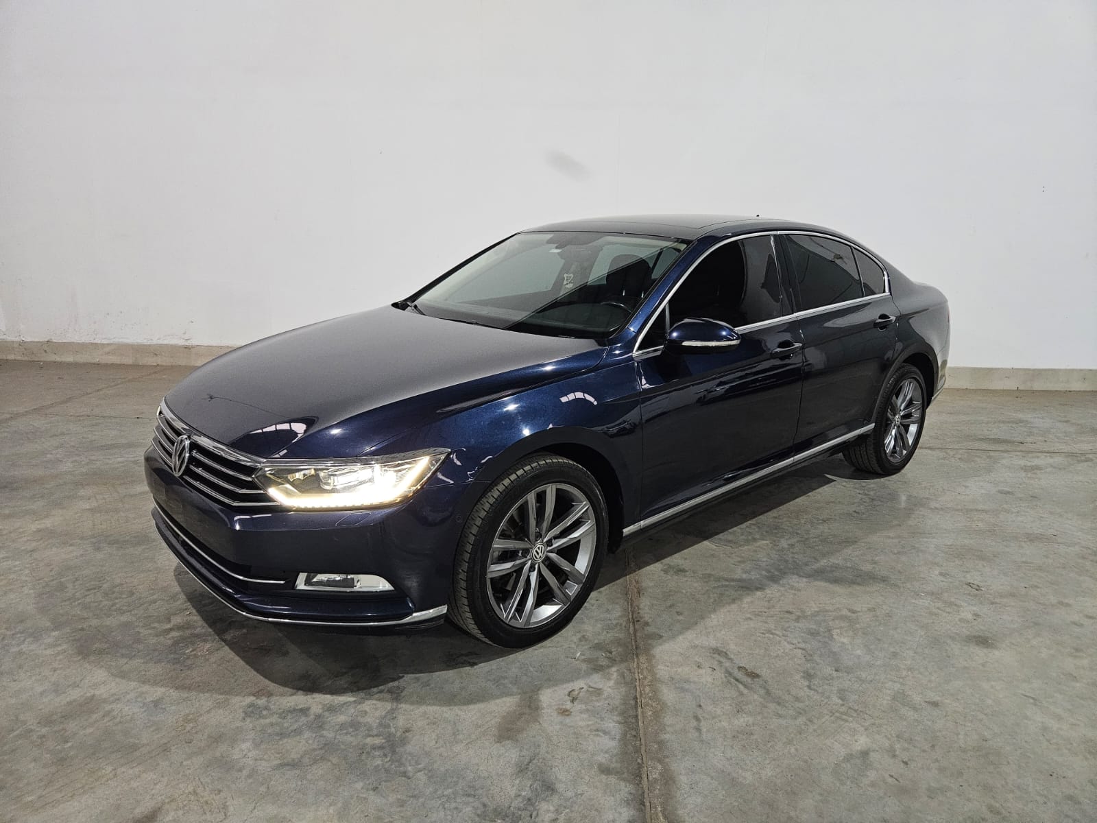 VOLKSWAGEN PASSAT 2.0 TSI